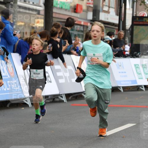 21.09.2025 - PSD Bank Halbmarathon Strokosch-Dieckow http://msf.ph/oto/8942113 21.09.2025 10:29:01 Ziel 134, 142, 155, 167, 168, 194, 196, 212, 258, 267, 294, 338, 412, 416, 443, 452 meine-sportfotos.de