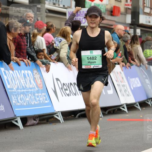 21.09.2025 - PSD Bank Halbmarathon Strokosch-Dieckow http://msf.ph/oto/8942131 21.09.2025 11:29:04 Ziel 1427, 1482, 1920 meine-sportfotos.de