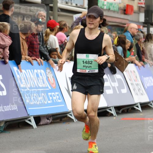 21.09.2025 - PSD Bank Halbmarathon Strokosch-Dieckow http://msf.ph/oto/8942137 21.09.2025 11:29:04 Ziel 1427, 1482, 1920 meine-sportfotos.de
