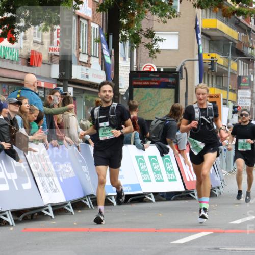 21.09.2025 - PSD Bank Halbmarathon Strokosch-Dieckow http://msf.ph/oto/8942147 21.09.2025 11:29:19 Ziel 1437, 1472, 1773, 1854, 2955, 3898 meine-sportfotos.de