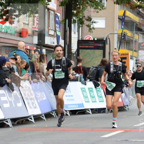 21.09.2025 - PSD Bank Halbmarathon Strokosch-Dieckow http://msf.ph/oto/8942153 21.09.2025 11:29:19 Ziel 1437, 1472, 1773, 1854, 2955, 3898 meine-sportfotos.de