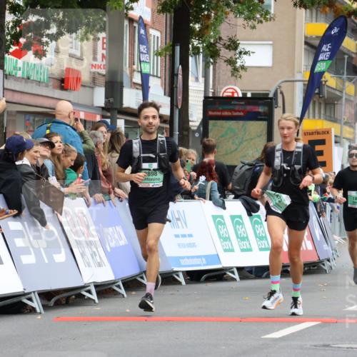 21.09.2025 - PSD Bank Halbmarathon Strokosch-Dieckow http://msf.ph/oto/8942157 21.09.2025 11:29:19 Ziel 1437, 1472, 1773, 1854, 2955, 3898 meine-sportfotos.de