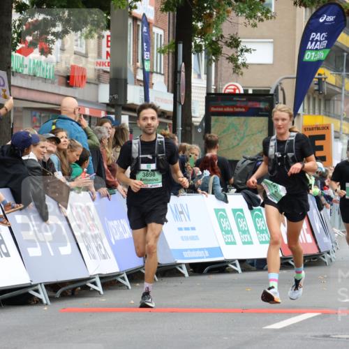 21.09.2025 - PSD Bank Halbmarathon Strokosch-Dieckow http://msf.ph/oto/8942159 21.09.2025 11:29:19 Ziel 1437, 1472, 1773, 1854, 2955, 3898 meine-sportfotos.de