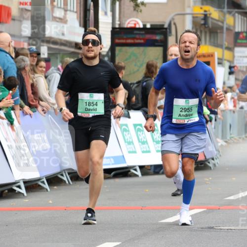 21.09.2025 - PSD Bank Halbmarathon Strokosch-Dieckow http://msf.ph/oto/8942172 21.09.2025 11:29:22 Ziel 1437, 1472, 1525, 1773, 1854, 2955, 3898 meine-sportfotos.de