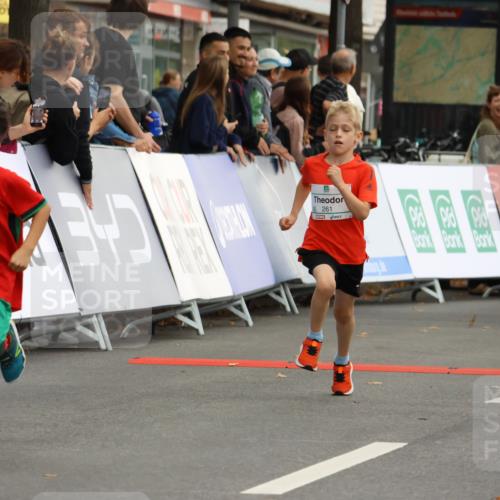 21.09.2025 - PSD Bank Halbmarathon Strokosch-Dieckow http://msf.ph/oto/8942173 21.09.2025 10:29:15 Ziel 233, 261, 327, 345, 381, 390, 395, 416, 434, 455 meine-sportfotos.de