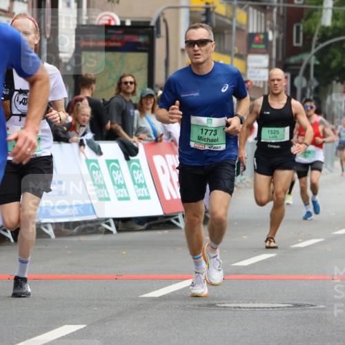 21.09.2025 - PSD Bank Halbmarathon Strokosch-Dieckow http://msf.ph/oto/8942179 21.09.2025 11:29:24 Ziel 1408, 1437, 1472, 1525, 1773, 1854, 2955, 3898 meine-sportfotos.de
