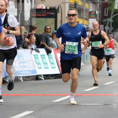 21.09.2025 - PSD Bank Halbmarathon Strokosch-Dieckow http://msf.ph/oto/8942184 21.09.2025 11:29:24 Ziel 1408, 1437, 1472, 1525, 1773, 1854, 2955, 3898 meine-sportfotos.de