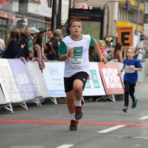 21.09.2025 - PSD Bank Halbmarathon Strokosch-Dieckow http://msf.ph/oto/8942196 21.09.2025 10:29:21 Ziel 166, 233, 250, 261, 301, 345, 381, 390, 395, 406, 434, 455 meine-sportfotos.de