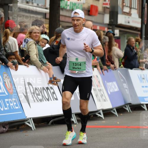 21.09.2025 - PSD Bank Halbmarathon Strokosch-Dieckow http://msf.ph/oto/8942214 21.09.2025 11:29:33 Ziel 1314, 1408, 1437, 1525, 1773 meine-sportfotos.de