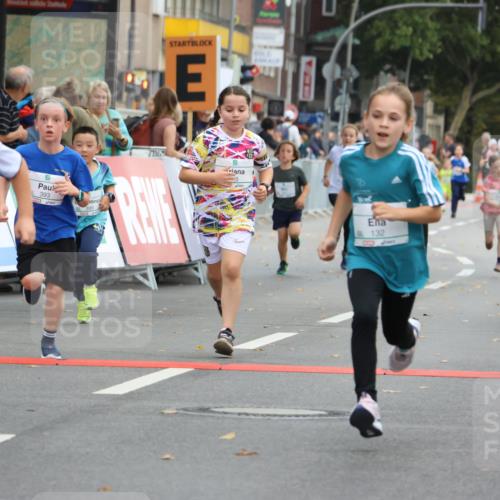 21.09.2025 - PSD Bank Halbmarathon Strokosch-Dieckow http://msf.ph/oto/8942237 21.09.2025 10:29:34 Ziel 103, 132, 235, 250, 300, 301, 328, 393, 453 meine-sportfotos.de