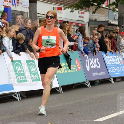 21.09.2025 - PSD Bank Halbmarathon Strokosch-Dieckow http://msf.ph/oto/8942255 21.09.2025 11:29:55 Ziel 1325, 1407, 1463, 1939, 2288 meine-sportfotos.de