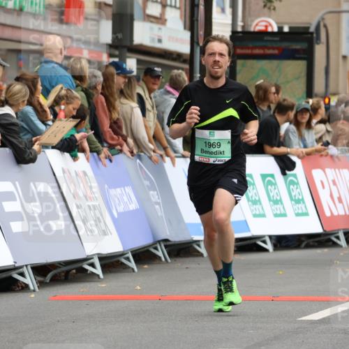 21.09.2025 - PSD Bank Halbmarathon Strokosch-Dieckow http://msf.ph/oto/8942284 21.09.2025 11:30:16 Ziel 1225, 1878, 1969 meine-sportfotos.de