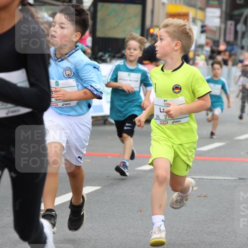 21.09.2025 - PSD Bank Halbmarathon Strokosch-Dieckow http://msf.ph/oto/8942325 21.09.2025 10:29:58 Ziel 131, 140, 141, 195, 234, 245, 272, 276, 430, 438 meine-sportfotos.de