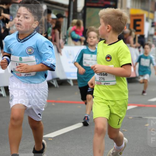 21.09.2025 - PSD Bank Halbmarathon Strokosch-Dieckow http://msf.ph/oto/8942329 21.09.2025 10:29:59 Ziel 131, 140, 141, 195, 234, 245, 272, 276, 430, 438 meine-sportfotos.de