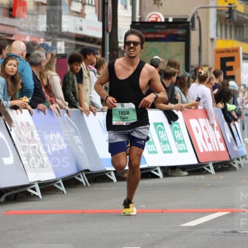 21.09.2025 - PSD Bank Halbmarathon Strokosch-Dieckow http://msf.ph/oto/8942421 21.09.2025 11:31:08 Ziel 1169, 1721, 1858, 1893, 1925 meine-sportfotos.de