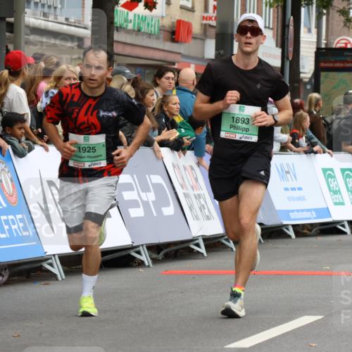 21.09.2025 - PSD Bank Halbmarathon Strokosch-Dieckow http://msf.ph/oto/8942448 21.09.2025 11:31:16 Ziel 1858, 1893, 1925 meine-sportfotos.de