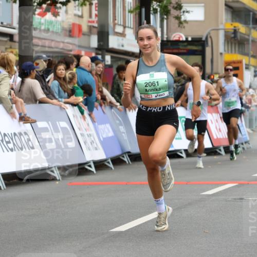 21.09.2025 - PSD Bank Halbmarathon Strokosch-Dieckow http://msf.ph/oto/8942467 21.09.2025 11:31:33 Ziel 1317, 1607, 2061, 2076, 2243 meine-sportfotos.de