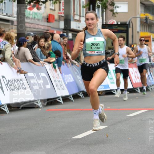 21.09.2025 - PSD Bank Halbmarathon Strokosch-Dieckow http://msf.ph/oto/8942469 21.09.2025 11:31:33 Ziel 1317, 1607, 2061, 2076, 2243 meine-sportfotos.de