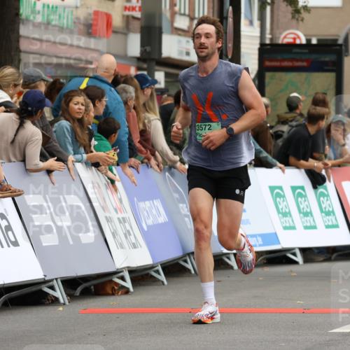 21.09.2025 - PSD Bank Halbmarathon Strokosch-Dieckow http://msf.ph/oto/8942572 21.09.2025 11:32:08 Ziel 2005, 2109, 3572 meine-sportfotos.de
