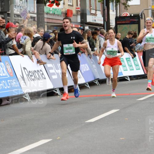 21.09.2025 - PSD Bank Halbmarathon Strokosch-Dieckow http://msf.ph/oto/8942587 21.09.2025 11:32:28 Ziel 1251, 1876, 1900, 2028, 3929 meine-sportfotos.de