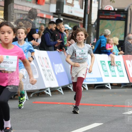 21.09.2025 - PSD Bank Halbmarathon Strokosch-Dieckow http://msf.ph/oto/8942595 21.09.2025 10:31:27 Ziel 147, 148, 287, 326, 352, 414, 439 meine-sportfotos.de