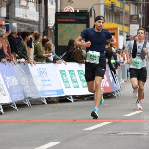 21.09.2025 - PSD Bank Halbmarathon Strokosch-Dieckow http://msf.ph/oto/8942735 21.09.2025 11:33:32 Ziel 1915, 1936, 1990 meine-sportfotos.de