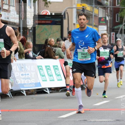 21.09.2025 - PSD Bank Halbmarathon Strokosch-Dieckow http://msf.ph/oto/8942817 21.09.2025 11:33:51 Ziel 1577, 1855, 1946, 1979, 2014, 2018, 2082, 3907 meine-sportfotos.de