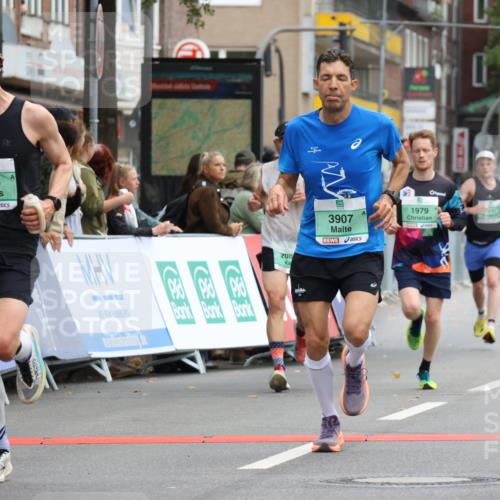 21.09.2025 - PSD Bank Halbmarathon Strokosch-Dieckow http://msf.ph/oto/8942819 21.09.2025 11:33:51 Ziel 1577, 1855, 1946, 1979, 2014, 2018, 2082, 3907 meine-sportfotos.de