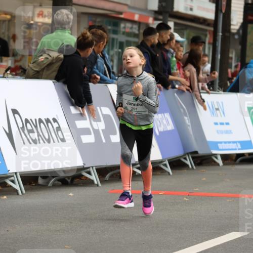 21.09.2025 - PSD Bank Halbmarathon Strokosch-Dieckow http://msf.ph/oto/8942831 21.09.2025 10:32:50 Ziel 156, 160, 291, 386, 394 meine-sportfotos.de