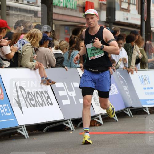 21.09.2025 - PSD Bank Halbmarathon Strokosch-Dieckow http://msf.ph/oto/8942840 21.09.2025 11:33:58 Ziel 1946, 1979, 2018, 2082, 3907 meine-sportfotos.de