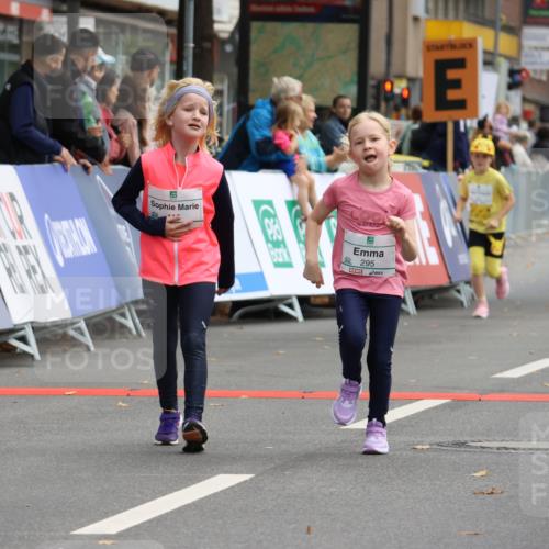 21.09.2025 - PSD Bank Halbmarathon Strokosch-Dieckow http://msf.ph/oto/8942861 21.09.2025 10:33:02 Ziel 156, 295, 386, 410 meine-sportfotos.de
