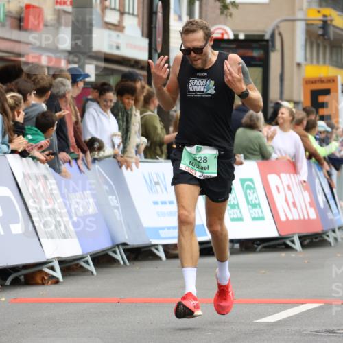 21.09.2025 - PSD Bank Halbmarathon Strokosch-Dieckow http://msf.ph/oto/8942865 21.09.2025 11:34:21 Ziel 1313, 1628, 1996, 2008 meine-sportfotos.de