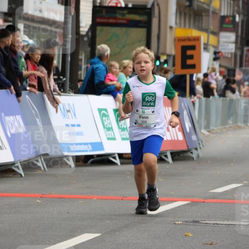 21.09.2025 - PSD Bank Halbmarathon Strokosch-Dieckow http://msf.ph/oto/8942924 21.09.2025 10:33:40 Ziel 308, 363 meine-sportfotos.de