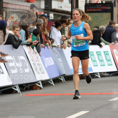 21.09.2025 - PSD Bank Halbmarathon Strokosch-Dieckow http://msf.ph/oto/8943000 21.09.2025 11:35:38 Ziel 1330, 1705, 1973, 1976, 2000, 2050 meine-sportfotos.de