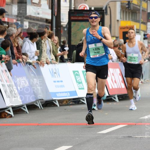 21.09.2025 - PSD Bank Halbmarathon Strokosch-Dieckow http://msf.ph/oto/8943011 21.09.2025 11:35:42 Ziel 1330, 1705, 1921, 1973, 1976, 2000 meine-sportfotos.de