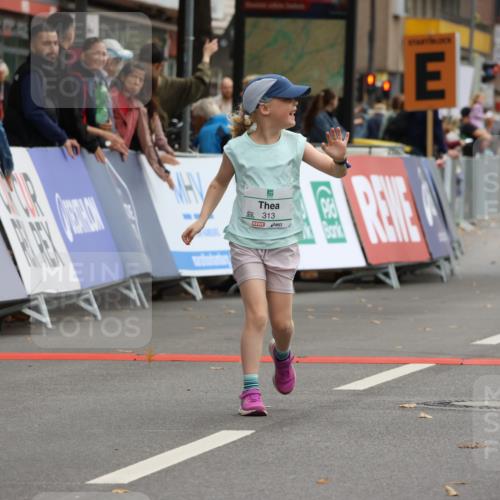 21.09.2025 - PSD Bank Halbmarathon Strokosch-Dieckow http://msf.ph/oto/8943021 21.09.2025 10:34:30 Ziel 180, 188, 313 meine-sportfotos.de