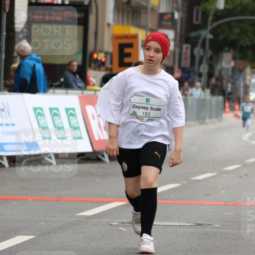 21.09.2025 - PSD Bank Halbmarathon Strokosch-Dieckow http://msf.ph/oto/8943049 21.09.2025 10:34:46 Ziel 146, 183 meine-sportfotos.de