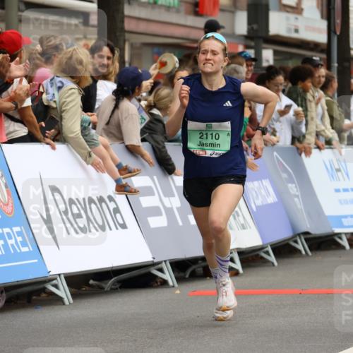 21.09.2025 - PSD Bank Halbmarathon Strokosch-Dieckow http://msf.ph/oto/8943050 21.09.2025 11:35:50 Ziel 1426, 1921, 1922, 1971, 1973, 1976, 2110 meine-sportfotos.de