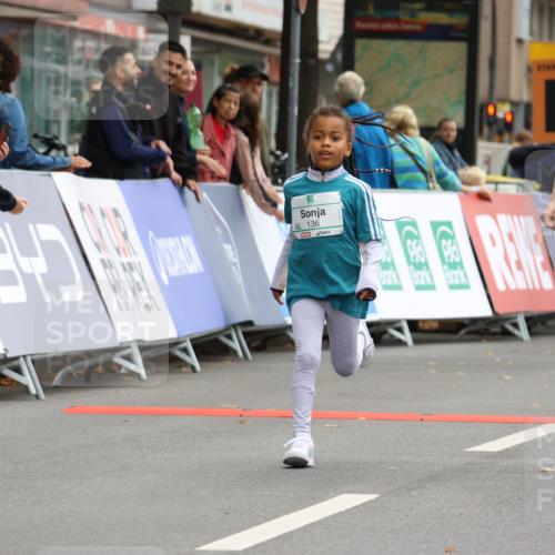 21.09.2025 - PSD Bank Halbmarathon Strokosch-Dieckow http://msf.ph/oto/8943057 21.09.2025 10:34:59 Ziel 136 meine-sportfotos.de