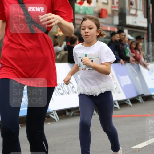 21.09.2025 - PSD Bank Halbmarathon Strokosch-Dieckow http://msf.ph/oto/8943102 21.09.2025 10:35:58 Ziel 176, 182, 184, 187, 290 meine-sportfotos.de