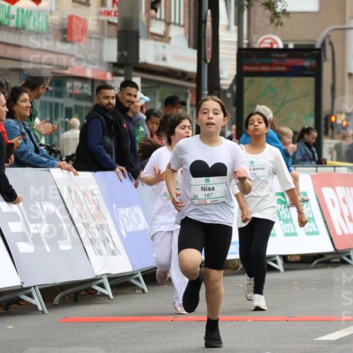 21.09.2025 - PSD Bank Halbmarathon Strokosch-Dieckow http://msf.ph/oto/8943108 21.09.2025 10:36:01 Ziel 176, 182, 184, 187, 290 meine-sportfotos.de