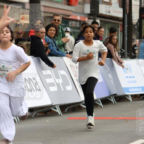21.09.2025 - PSD Bank Halbmarathon Strokosch-Dieckow http://msf.ph/oto/8943115 21.09.2025 10:36:04 Ziel 176, 182, 184, 187 meine-sportfotos.de