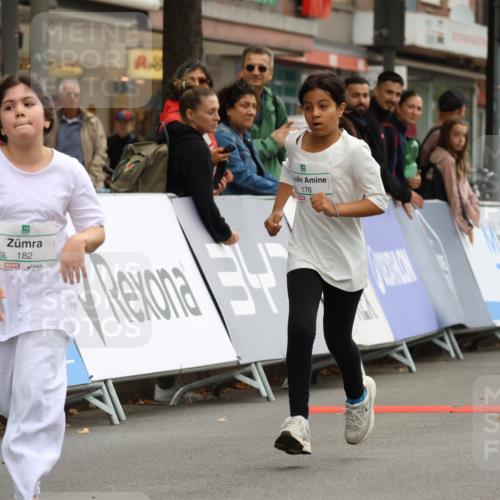 21.09.2025 - PSD Bank Halbmarathon Strokosch-Dieckow http://msf.ph/oto/8943124 21.09.2025 10:36:04 Ziel 176, 182, 184, 187 meine-sportfotos.de