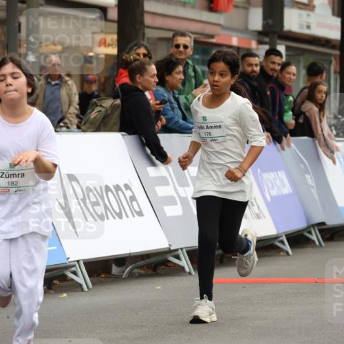 21.09.2025 - PSD Bank Halbmarathon Strokosch-Dieckow http://msf.ph/oto/8943126 21.09.2025 10:36:04 Ziel 176, 182, 184, 187 meine-sportfotos.de