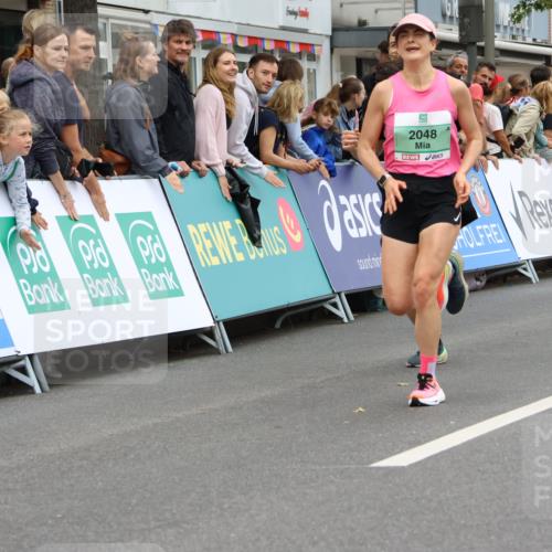21.09.2025 - PSD Bank Halbmarathon Strokosch-Dieckow http://msf.ph/oto/8943136 21.09.2025 11:36:16 Ziel 1060, 1977, 2023, 2048, 2128 meine-sportfotos.de