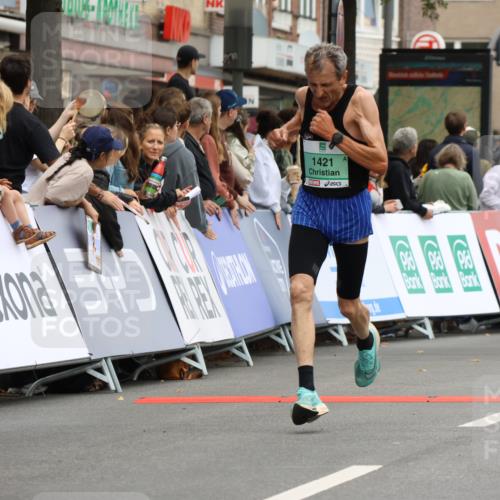 21.09.2025 - PSD Bank Halbmarathon Strokosch-Dieckow http://msf.ph/oto/8943158 21.09.2025 11:36:34 Ziel 1421, 1563, 1910, 2039, 2398 meine-sportfotos.de