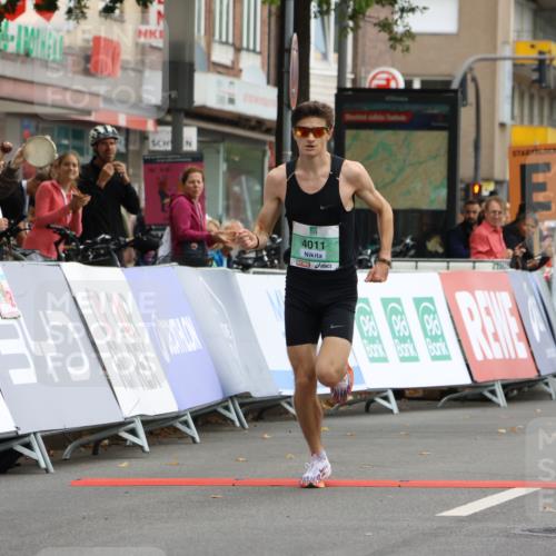 21.09.2025 - PSD Bank Halbmarathon Strokosch-Dieckow http://msf.ph/oto/8943175 21.09.2025 11:06:57 Ziel 4011 meine-sportfotos.de