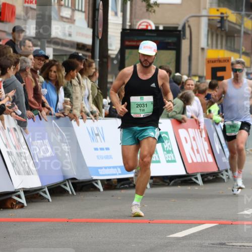 21.09.2025 - PSD Bank Halbmarathon Strokosch-Dieckow http://msf.ph/oto/8943206 21.09.2025 11:36:57 Ziel 1420, 1902, 2031 meine-sportfotos.de