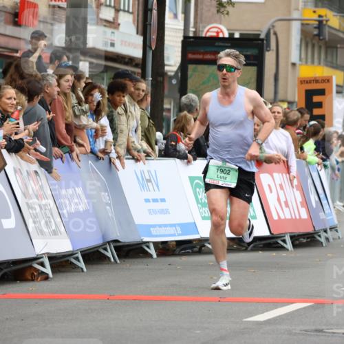 21.09.2025 - PSD Bank Halbmarathon Strokosch-Dieckow http://msf.ph/oto/8943210 21.09.2025 11:36:59 Ziel 1420, 1902, 2031 meine-sportfotos.de
