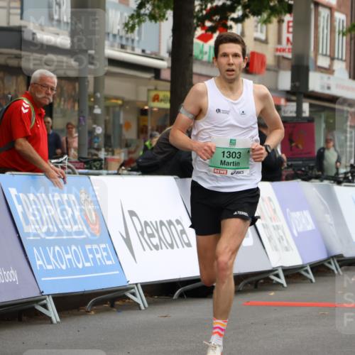 21.09.2025 - PSD Bank Halbmarathon Strokosch-Dieckow http://msf.ph/oto/8943224 21.09.2025 11:09:46 Ziel 1303 meine-sportfotos.de